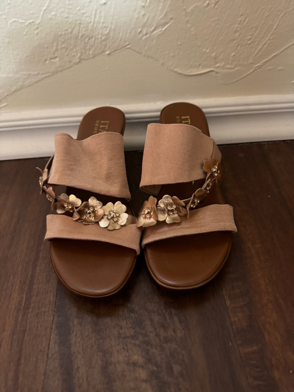 Italian Shoemakers Blush Floral Slide Sandals